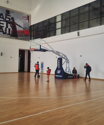济宁市体育中心篮球架项目